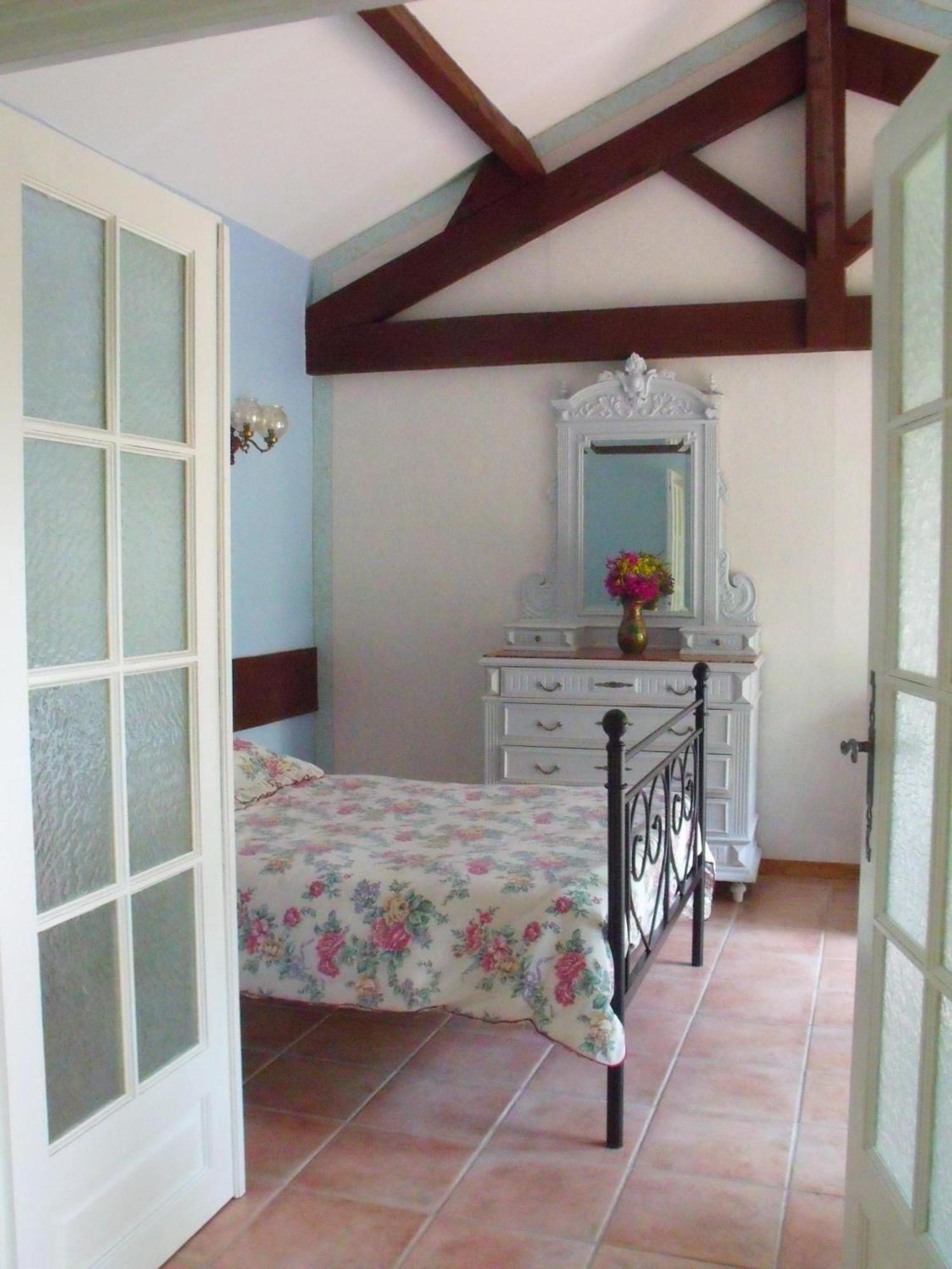 Domaine De La Marseillaise Apartment La Crau Bilik gambar