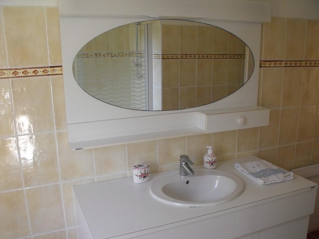 Domaine De La Marseillaise Apartment La Crau Bilik gambar
