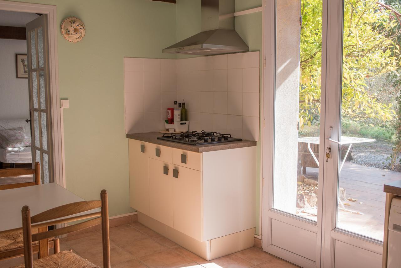 Domaine De La Marseillaise Apartment La Crau Luaran gambar
